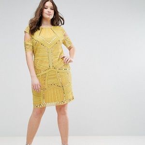 Stunning Yellow Embellished Dress 💛💛